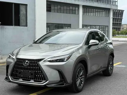 Lexus NX 2023 — фото 1