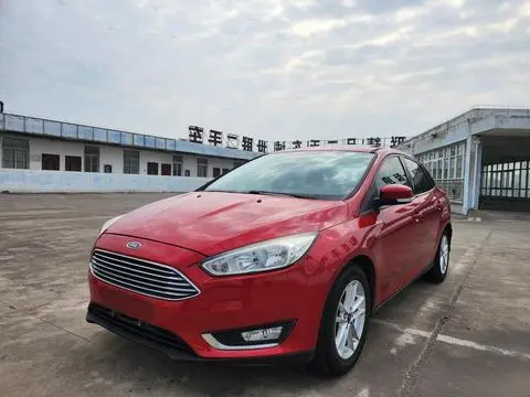Ford Focus 2015 — фото 1