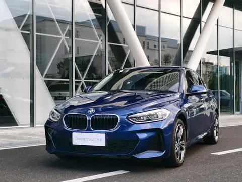 BMW 1 Series 2021
