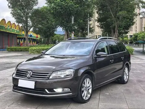 Volkswagen Magotan 2012
