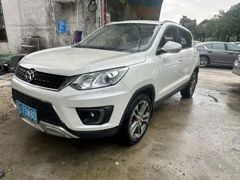BAIC X35 2016