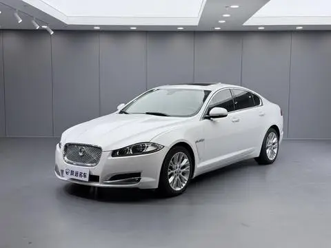 Jaguar XF 2013