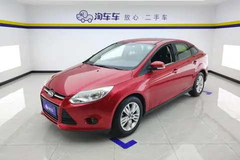 Ford Focus 2012 — фото 1