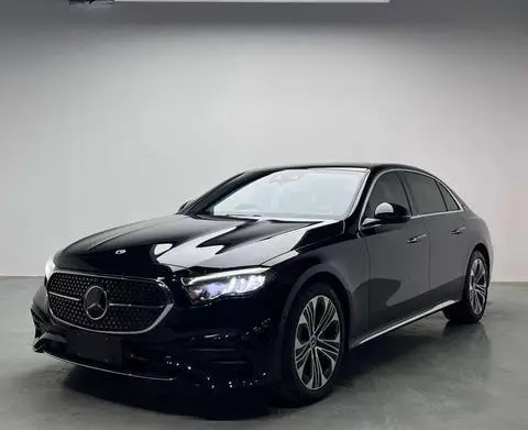 Mercedes-Benz E-Class 2024