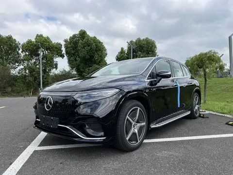 Mercedes-Benz EQS SUV 2025