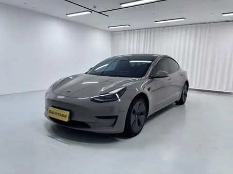 Tesla Model 3 2022 — фото 1