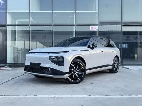 XPeng 小鹏G9 2022