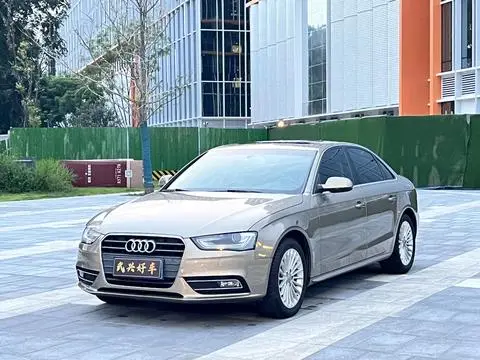 Audi A4L 2013 — фото 1
