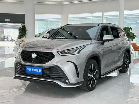 Toyota Crown Kluger 2022