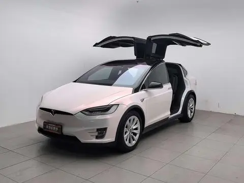 Tesla Model X 2016
