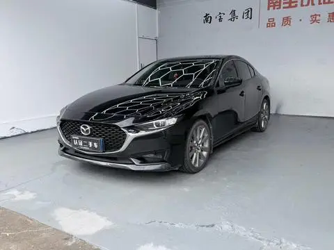 Mazda 3 Axela 2020 — фото 1