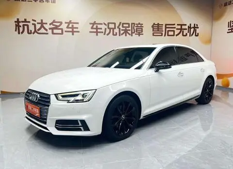 Audi A4L 2018 — фото 1