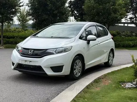 Honda Fit 2016 — фото 1
