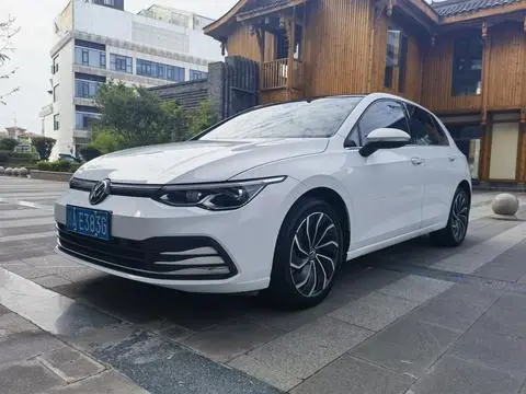 Volkswagen Golf 2021