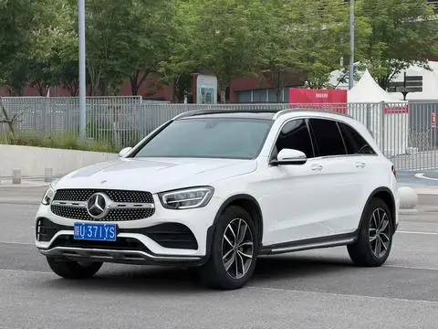 Mercedes-Benz GLC 2022 — фото 1