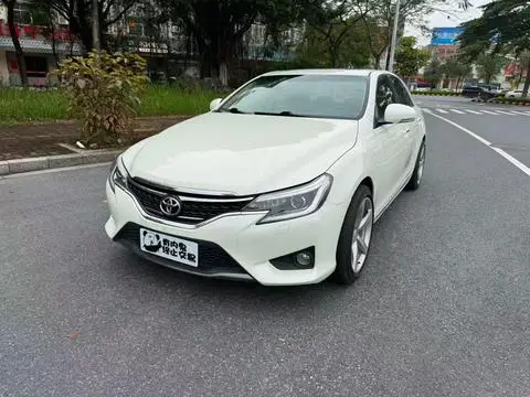 Toyota Reiz 2013