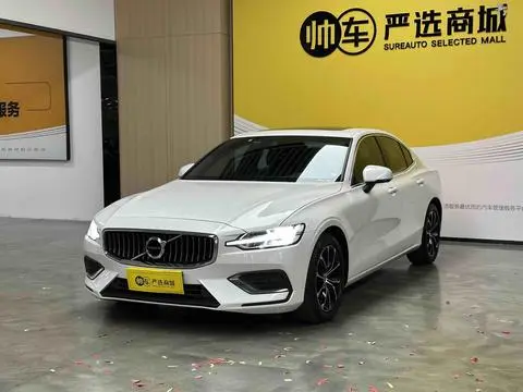 Volvo S60 2022