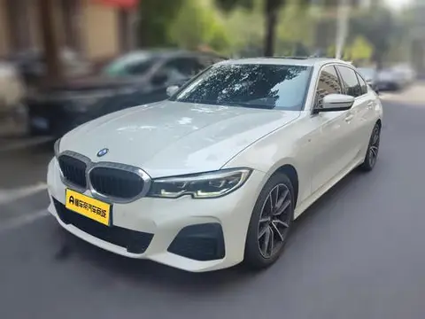 BMW 3 Series 2022 — фото 1