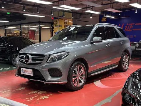 Mercedes-Benz GLE 2016 — фото 1