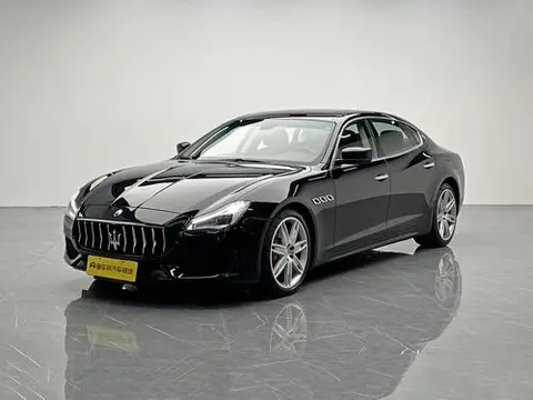 Maserati Quattroporte 2015