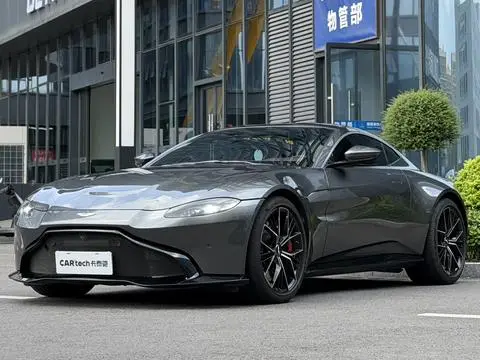 Aston Martin Vantage 2022