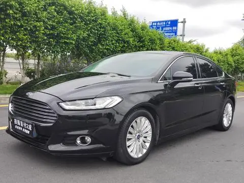 Ford Mondeo 2013 — фото 1