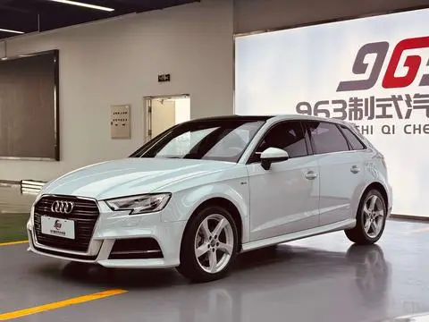 Audi A3 2018 — фото 1