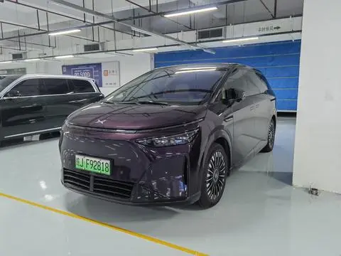 XPeng 小鹏X9 2026