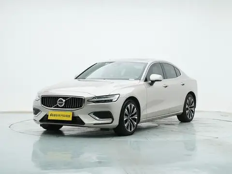 Volvo S60 2023
