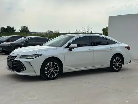 Toyota 亚洲龙 2023