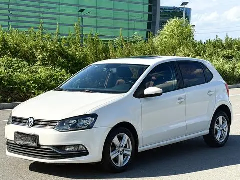 Volkswagen Polo 2016 — фото 1