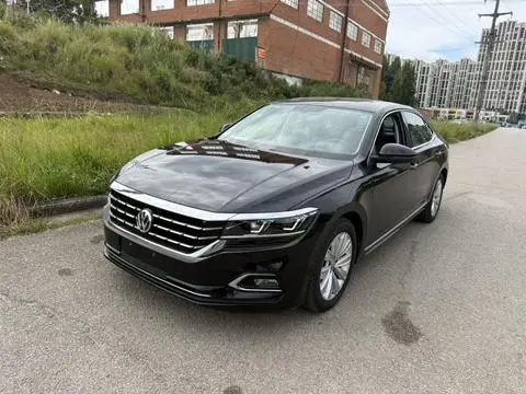 Volkswagen Passat 2019 — фото 1