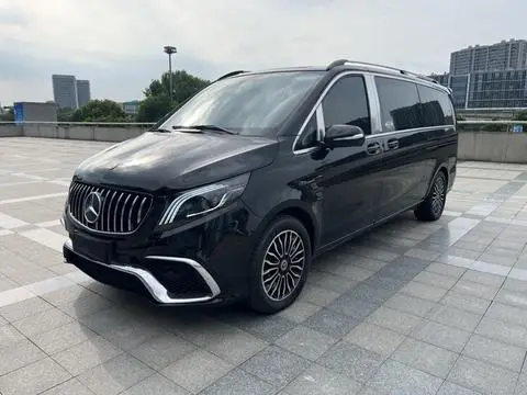 Mercedes-Benz 威霆 2023