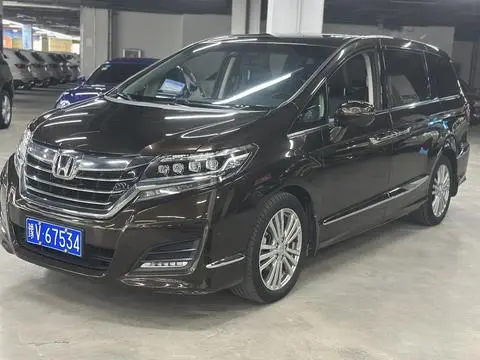 Honda 艾力绅 2016 — фото 1