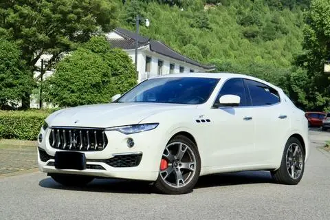Maserati Levante 2022