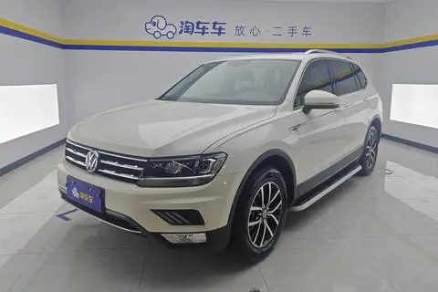 Volkswagen Tiguan L 2018 — фото 1