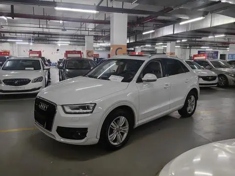 Audi Q3 2013 — фото 1