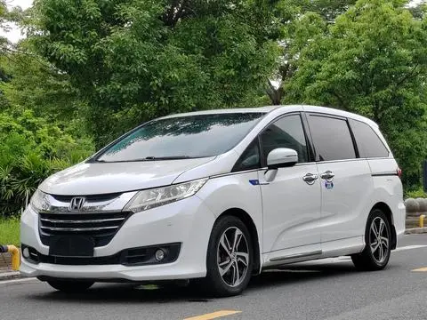 Honda 奥德赛 2015 — фото 1