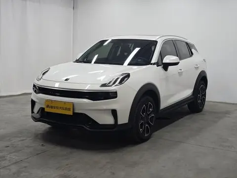 Lynk & Co 06 2023