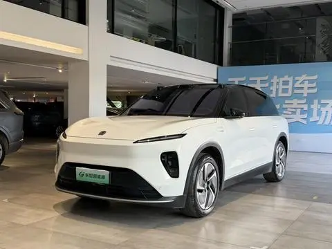NIO ES8 2023