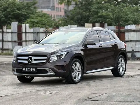 Mercedes-Benz GLA 2016