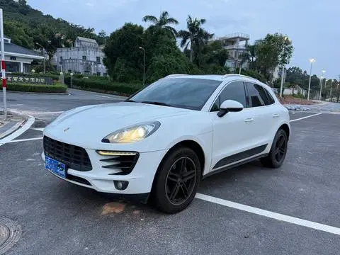 Porsche Macan 2014