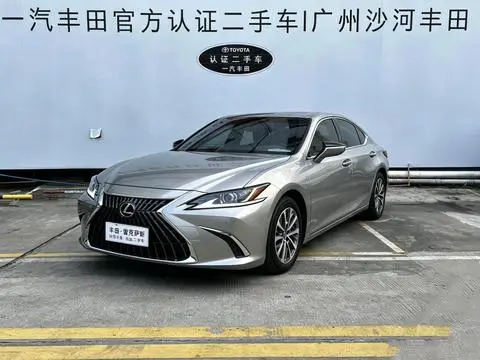 Lexus ES 2022 — фото 1