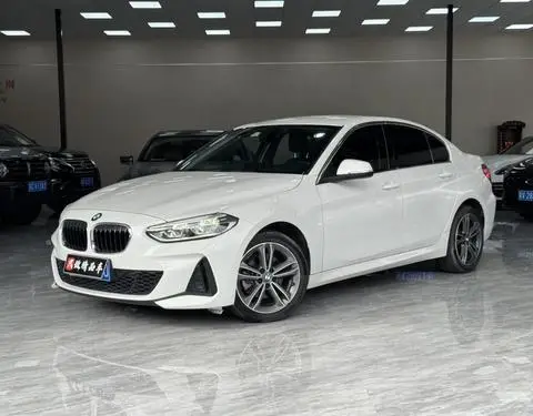 BMW 1 Series 2021