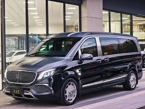 Mercedes-Benz 威霆 2023