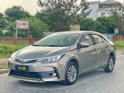 Toyota Corolla 2018 — фото 1