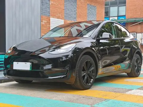 Tesla Model Y 2022 — фото 1