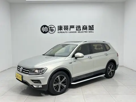 Volkswagen Tiguan L 2019 — фото 1