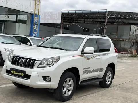 Toyota Prado 2015 — фото 1