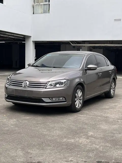 Volkswagen Magotan 2013